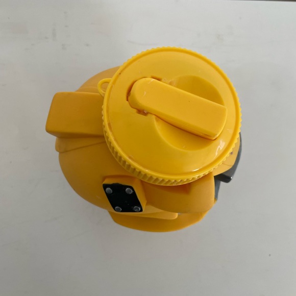 Universal Studios Transformers The Ride 3D Bumblebee Sipper Cup Bottle - Picture 7 of 8